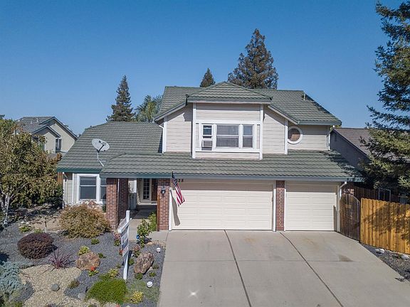 3rd image of 6628 Lennox Way