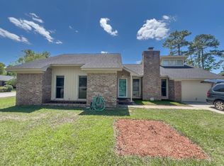 215 Ruffin Rd, Summerville, SC 29486