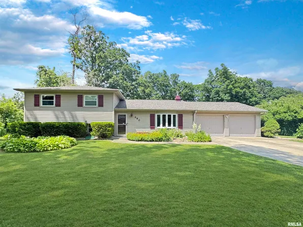 490 Oak Point Rd, Metamora, IL 61548