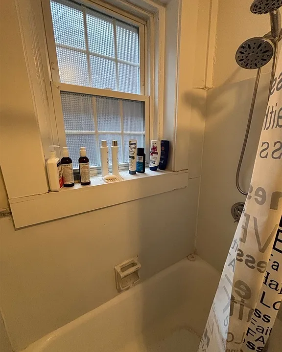26 Myrtle St #3