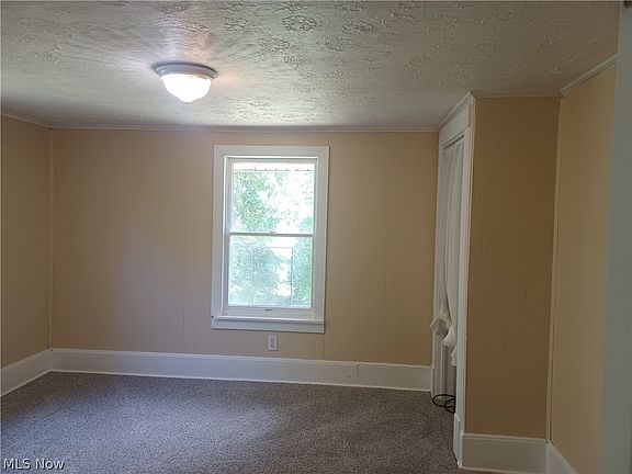 2nd image of 660 4th St SW