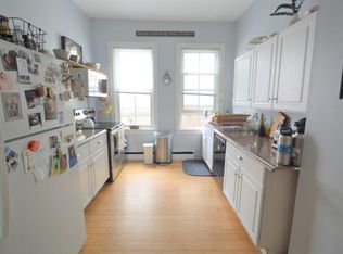 16 Thames St #1R, Newport, RI 02840