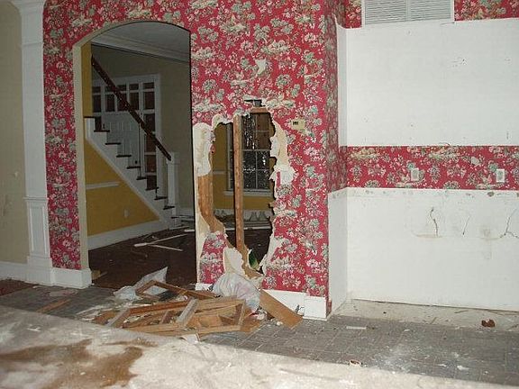 3rd image of 70 Laramie Dr