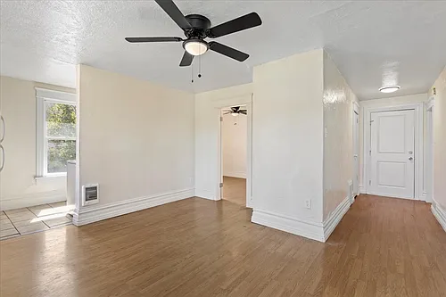 685 27th St Photo 1