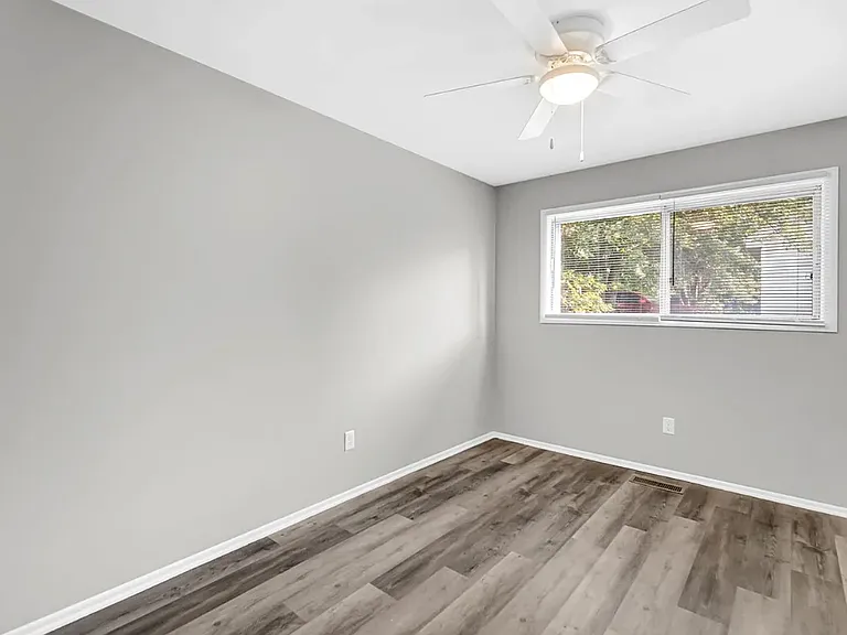 9201 Kennedy Ave #1C — Photo 9