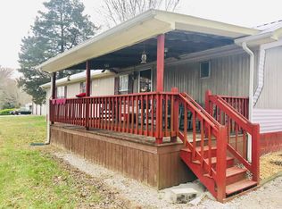 106 Hillside Rd, Byrdstown, TN 38549