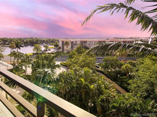 500 Three Islands Blvd, Hallandale, FL