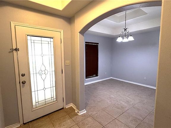 2nd image of 3405 Santa Monica