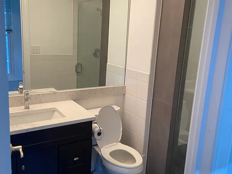 3833 N Wayne Ave — Photo 5