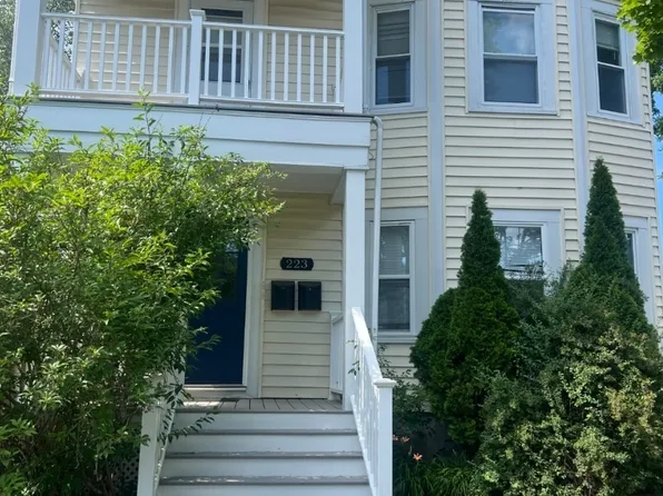 223 Dover St #2, Brockton, MA 02301