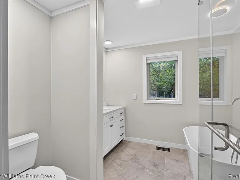 1727 Linksview Way — Photo 32
