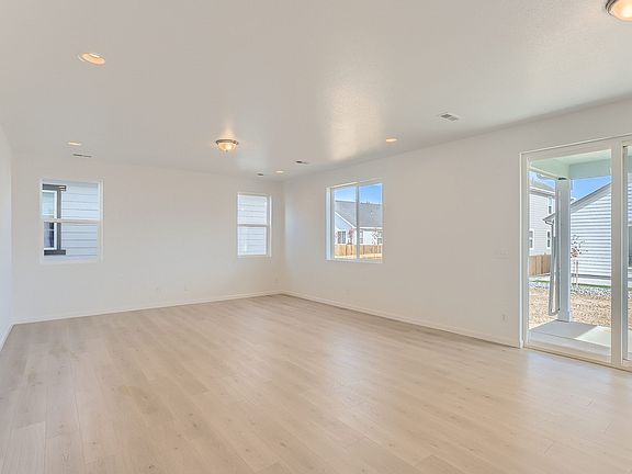 5th image of 14680 Normande Dr
