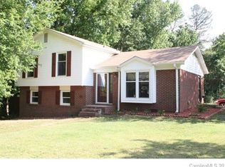 4708 Oakwood Cir, Gastonia, NC 28056