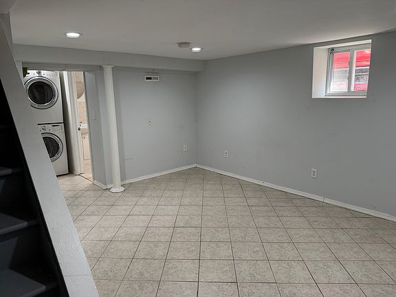 5th image of 530 Olive Pl