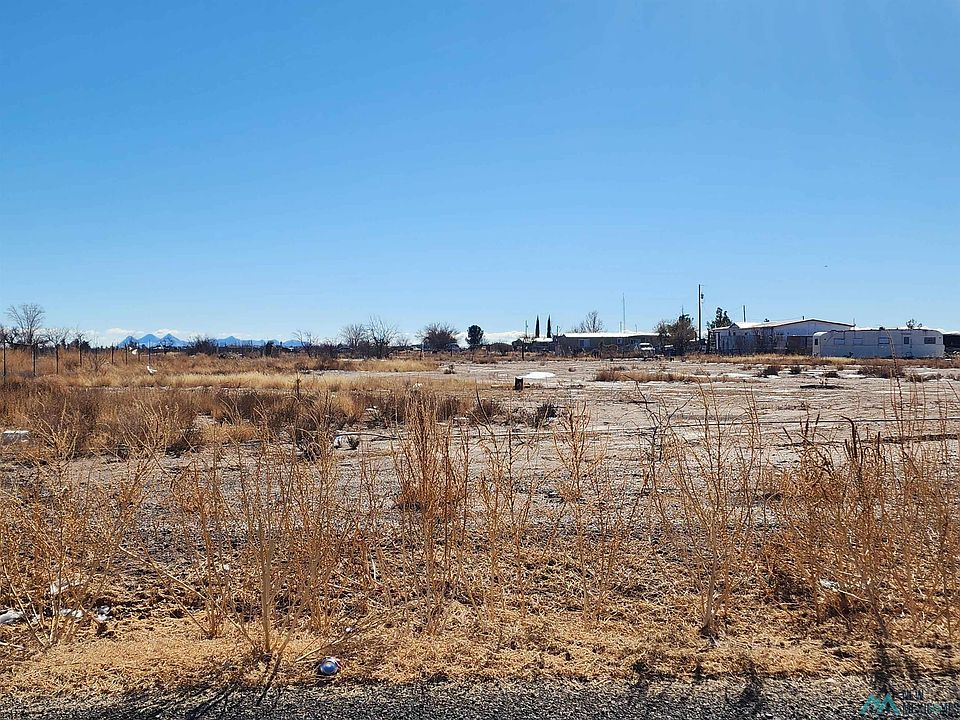 2nd image of La Paz Rd SW
