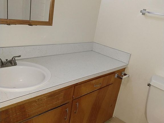 5th image of 2519 E Mill Plain Blvd APT 204