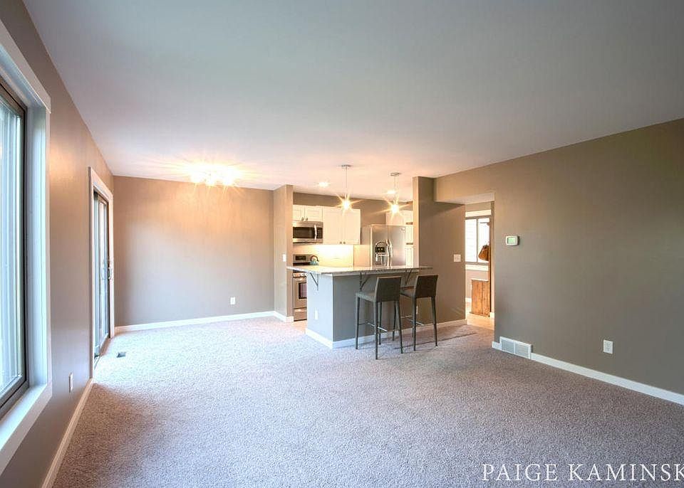 1st image of 6242 Acropolis Dr SE #32