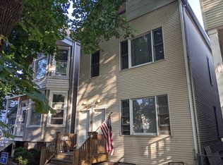 1908 W School St #2, Chicago, IL 60657