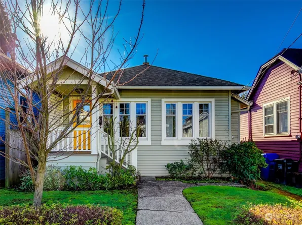 107 NE 54th Street, Seattle, WA 98105