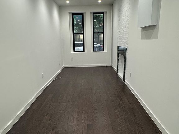 2nd image of 100 Charlton St #4AA