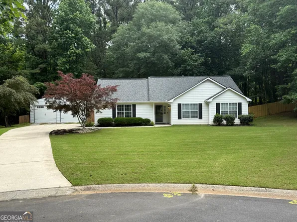 107 Posey Woods Dr, Newnan, GA 30265