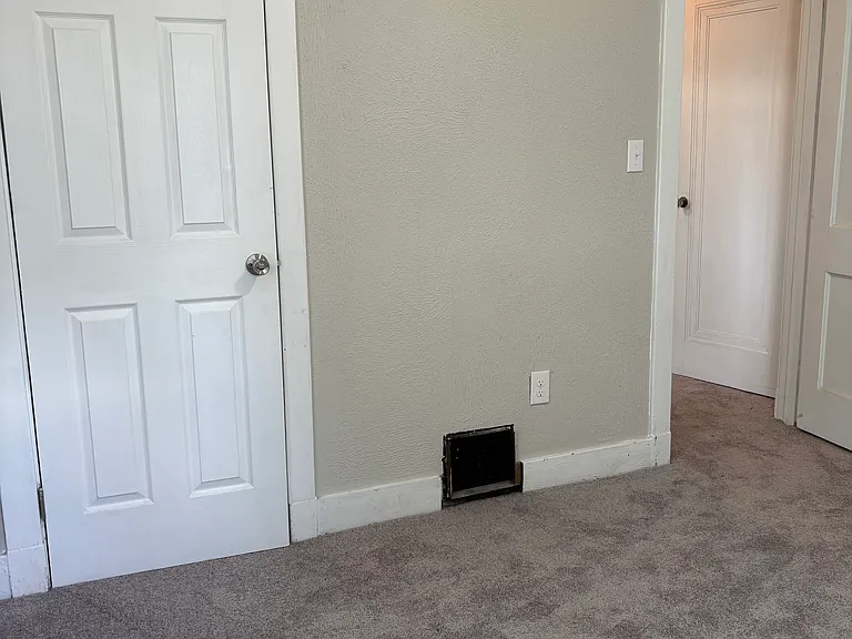 3336 Niagara St — Photo 9
