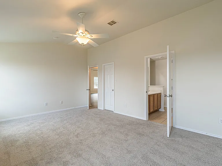 13803 Laramie Hl — Photo 17