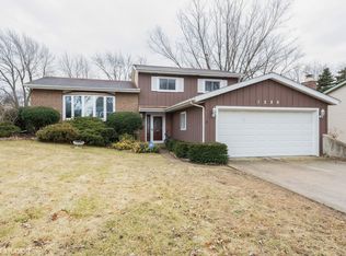 1286 Downing Ct, Wheaton, IL 60189