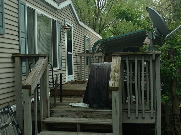 2nd image of 45 Golden Ash Ln