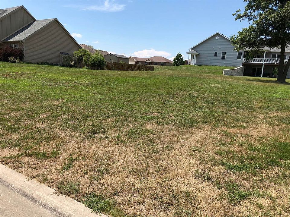 2nd image of 3775 Lynnwood Dr