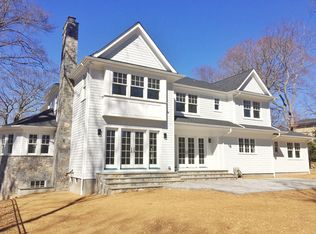 65 Oak Dr, East Hills, NY 11576
