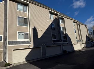 712 River Renaissance #A12, East Rutherford, NJ 07073