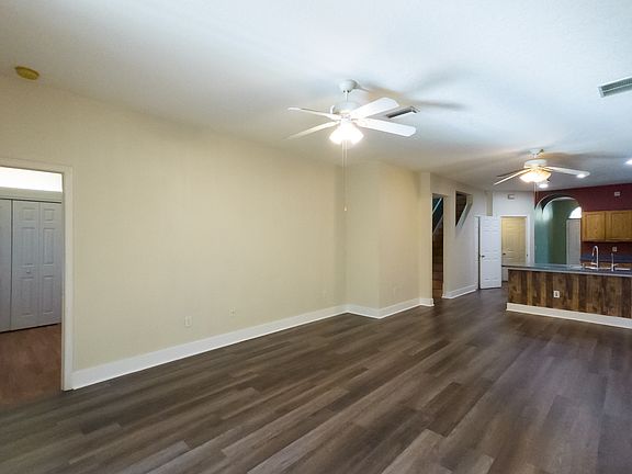 4th image of 1026 Grand Canyon Dr