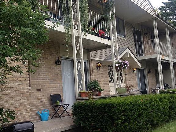 3rd image of 5984 Bois Ile Dr APT 2D