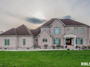 12 Putter Ln, Makanda, IL 62958