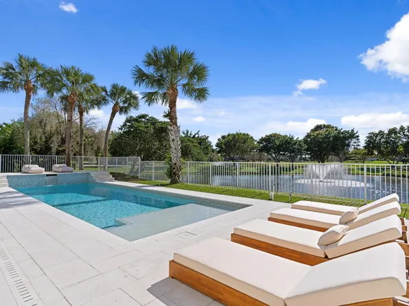 11166 Isle Brook Court, Wellington, FL 33414