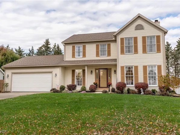 688 Lawrence Dr, Wadsworth, OH 44281