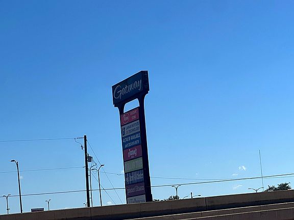 4th image of 710 Interstate Highway 10 S