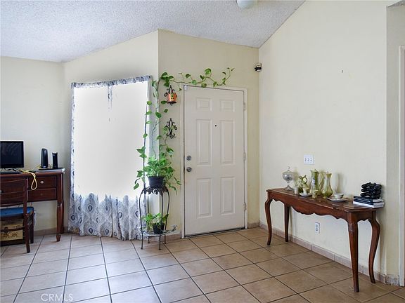 5th image of 8416 Reseda Ave