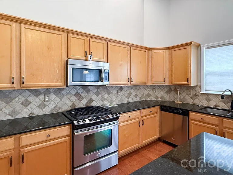 8811 Singleton Ct #567 — Photo 15