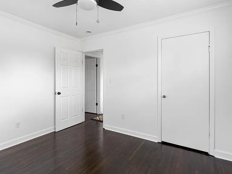 1023 Seymour Ave — Photo 18