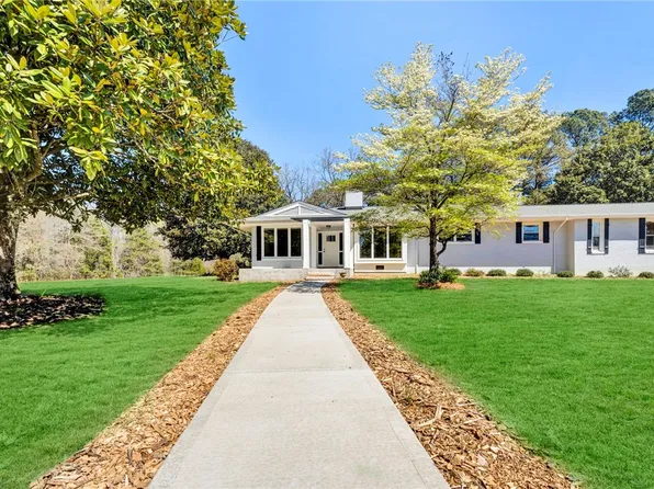 218 Yeoman Dr, Easley, SC 29640