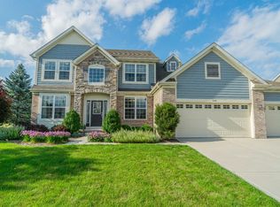 2352 Naples Dr, Valparaiso, IN 46385