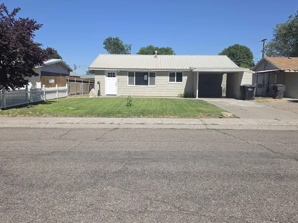 2431 Miller Ave, Burley, ID 83318
