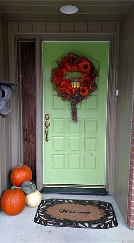 1st image of 605 Gunby Dr