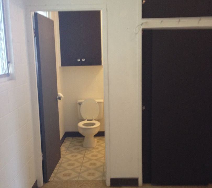 2nd image of 110 Lakeview Cir APT 202