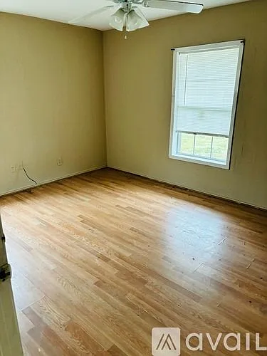 3 bed, 1008 sqft, $1,600 — Photo 4