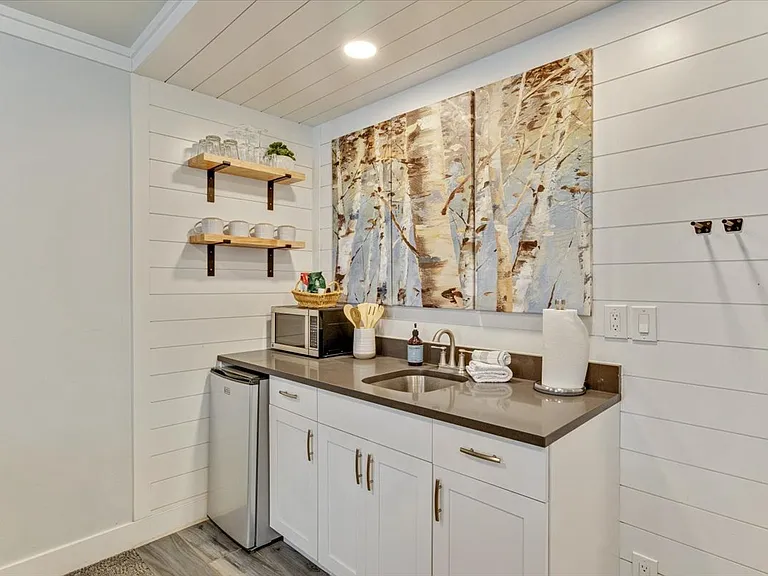 2105 Prospector Ave #208 — Photo 14