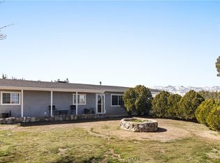 6873 Cambria Rd, Phelan, CA 92371