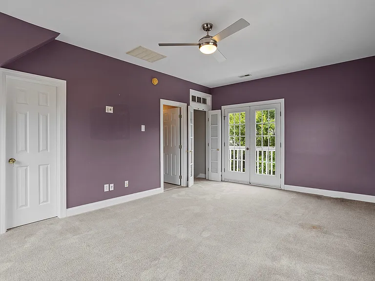Large bonus room with ensuite full bath
